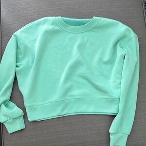 Lululemon Mint Green Cropped Crewneck Softreme